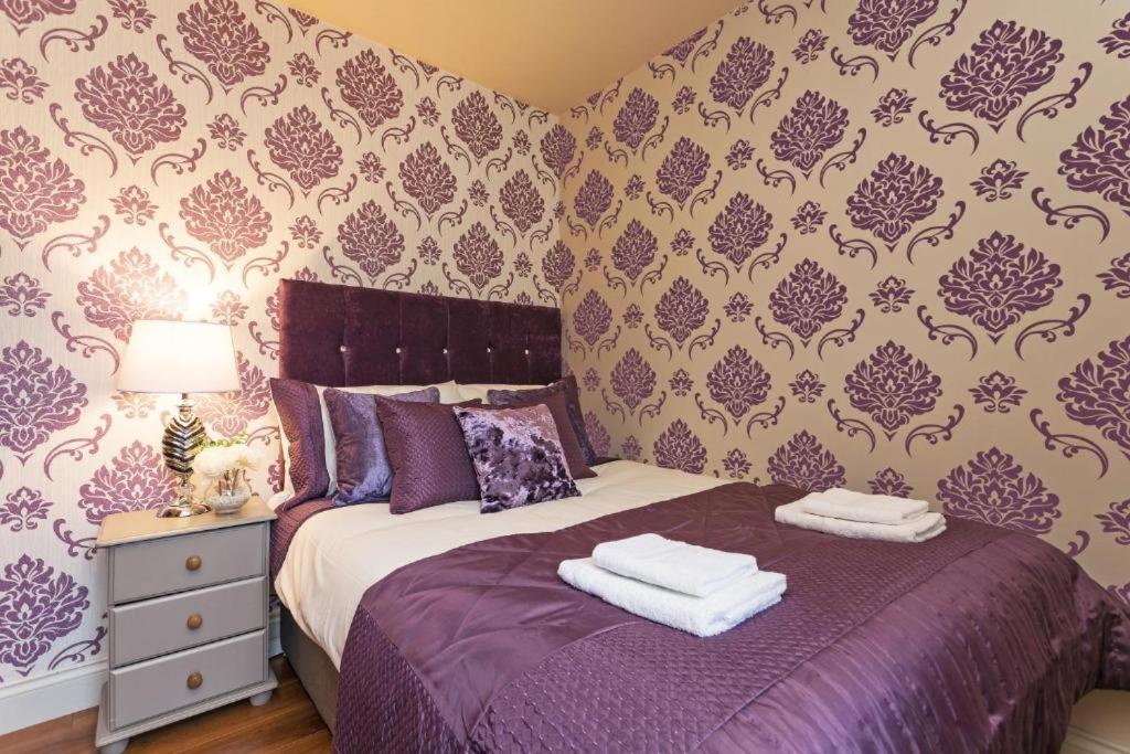 Town Square Townhouse - Best Location In Galway Zewnętrze zdjęcie